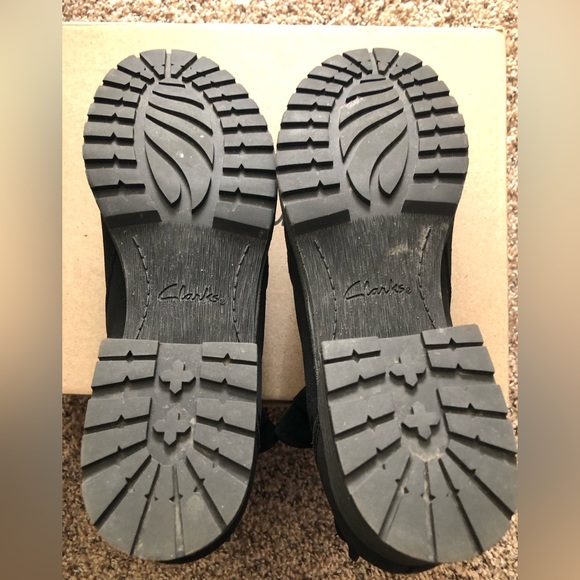 Clarks Mariana Amber black suede boot like new . Worn less than 5 times . - Picture 5 of 5